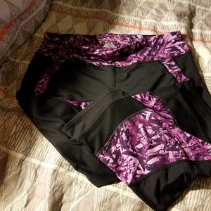 Tek gear workout capris